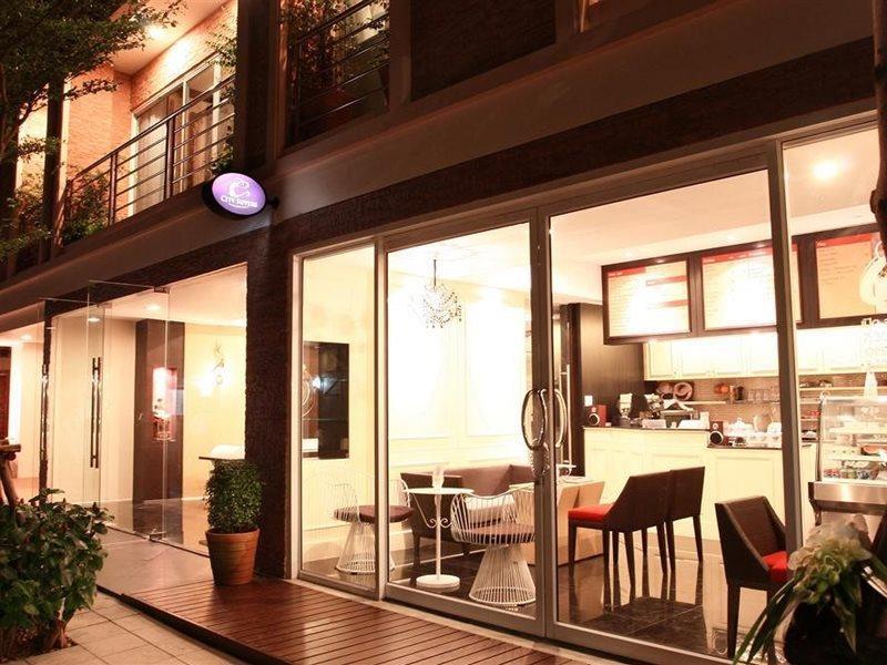 โรงแรมเมิร์ธสาทร กรุงเทพมหานคร ภายนอก รูปภาพ