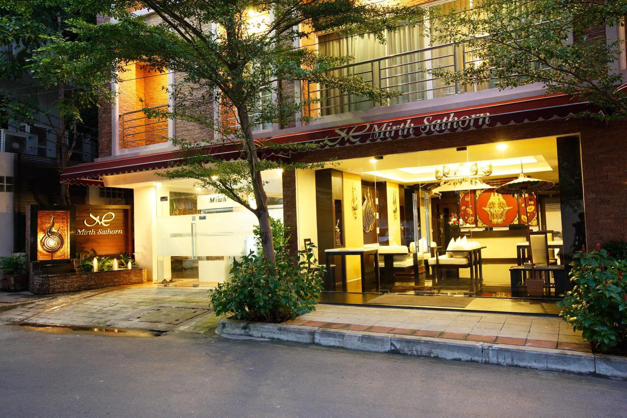 โรงแรมเมิร์ธสาทร กรุงเทพมหานคร ภายนอก รูปภาพ